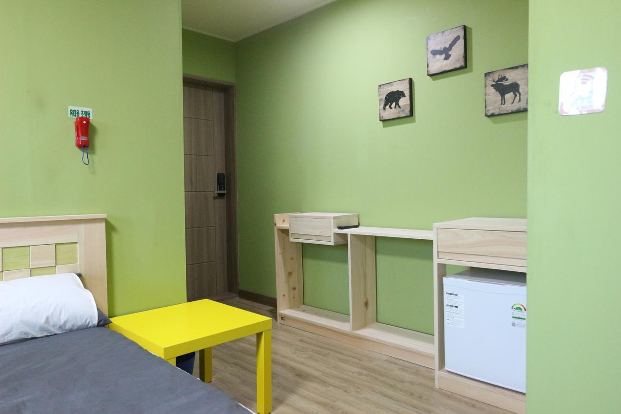 Daegu Midtown Hostel Exteriör bild